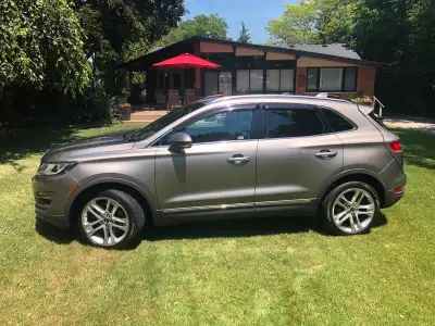 Non smoker, fully loaded (reserve) model. Rare 2.3 liter engine, no accidents, tires are 80%, sold c...