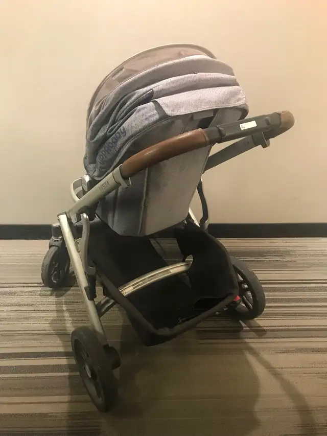 Uppababy Vista Stroller in Strollers, Carriers & Car Seats in City of Toronto - Image 6