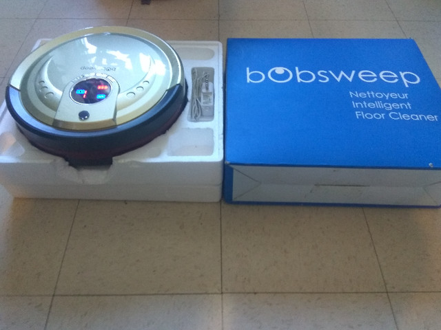 aspirateur robot bobsweep avec adapteur sans manette in Vacuums in Québec City