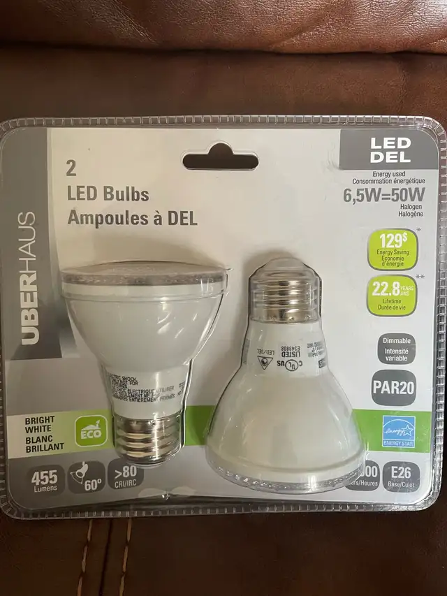 NEW 2 PACK OF PAR 20 LED LIGHT BULBS 63871131654787120