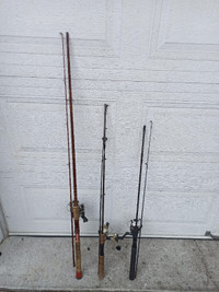 4 fishing rods  with reels   :