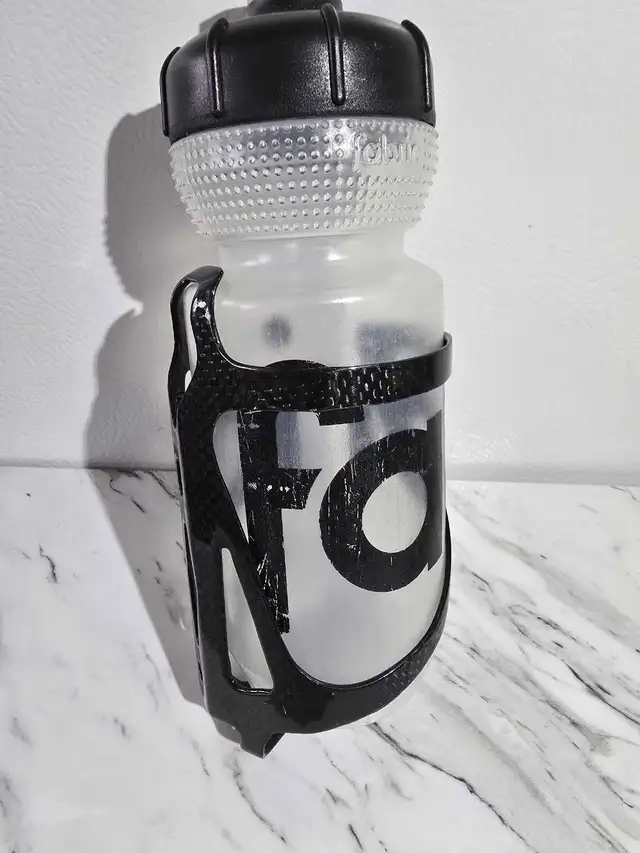 Planet bike side mount carbon water bottle cage in Mountain in Calgary - Image 3