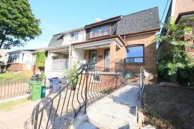 Beautiful new 5 Bedroom 3 Washroom House Near Dufferin and St Clair Rooms (or full house) for rent f...
