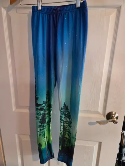 Leggings, Size Small, View more