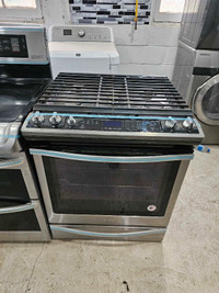 WOW!! WHIRLPOOL 30" STAINLESS STEEL SLIDE-IN FULL GAS STOVE