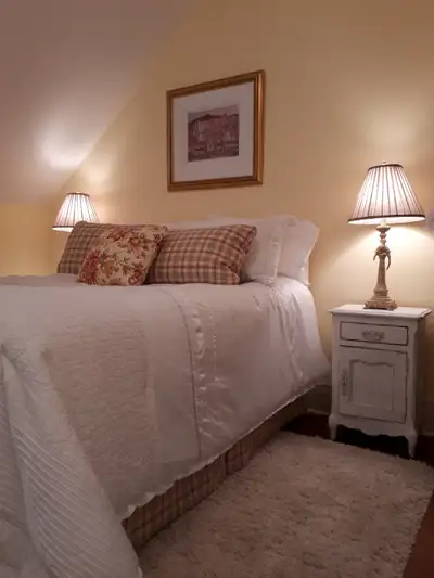 LOVELY BEDROOM SET!, View more
