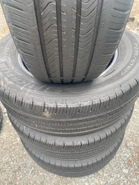 4 pneus d’été usagés à vendre Michelin primacy P235/65R17 103T