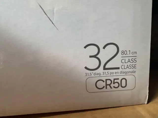  Samsung curved monitor  32 inch in Monitors in Gatineau - Image 4