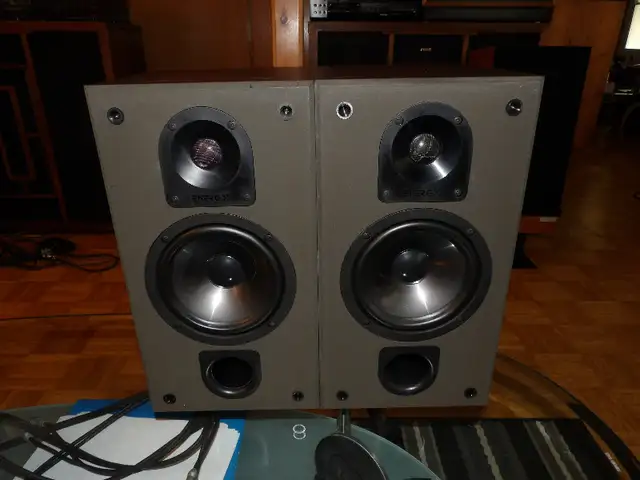 Energy Pro Series 3.5 speakers, CONSIDERING TRADES in Speakers in Gatineau - Image 3