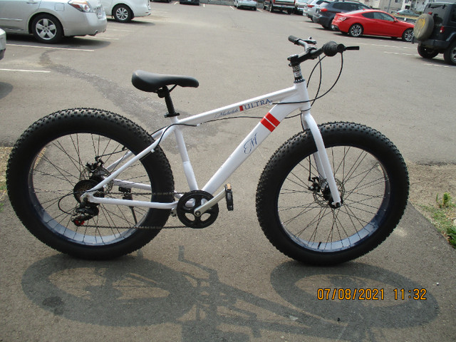 New 7 Speed 26 x 4.0 Mountain Bike for sale in Mountain in Prince George