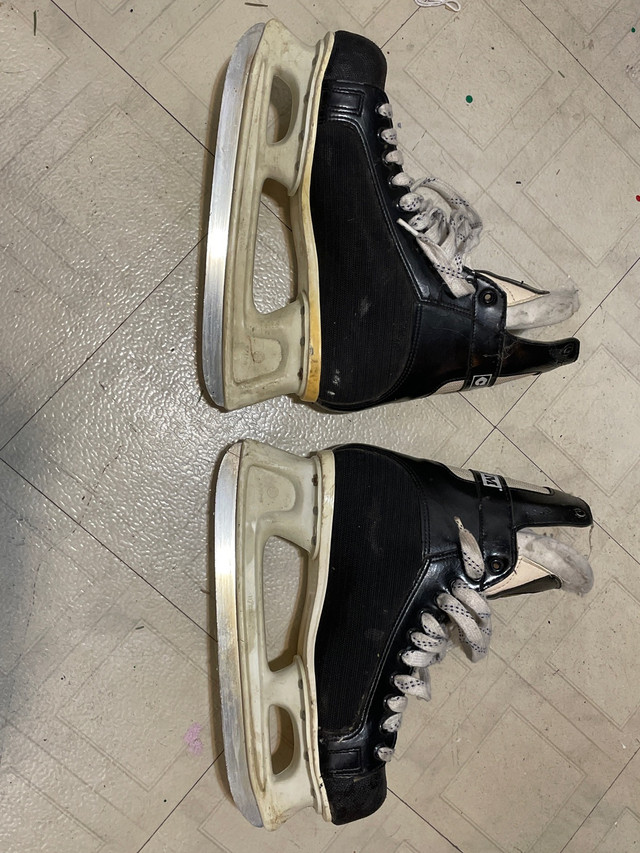  CCM Skates tacks 541  size 9 in Skates & Blades in Mississauga / Peel Region - Image 3