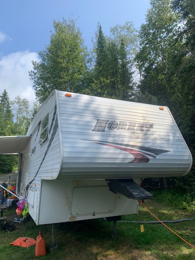 keystone hornet 5th wheel camper in Travel Trailers & Campers in Thunder Bay - Image 2