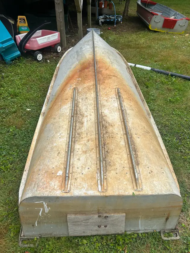 12 foot aluminum boat. 500 in Powerboats & Motorboats in Dartmouth - Image 3