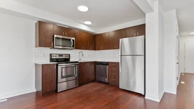 1326 Michael Cir, London_For Sale!63782629293057124