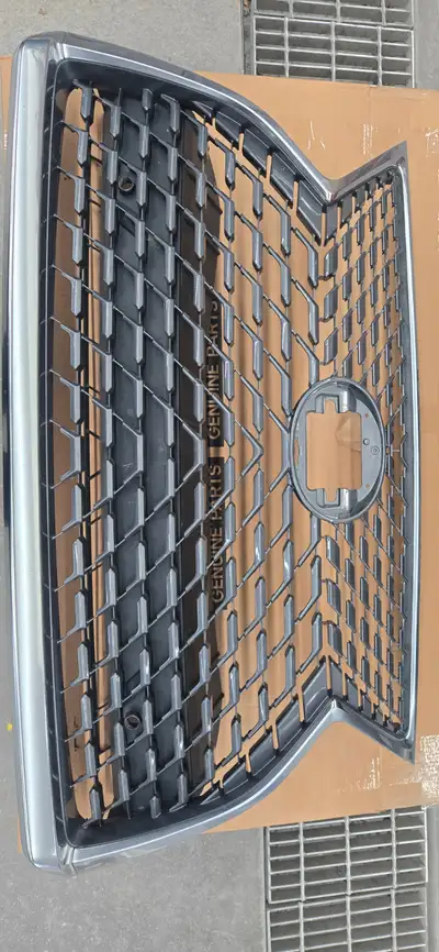 2021 lexus rx350 grille. Oem