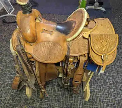 Greg Gomersall Saddle, View more