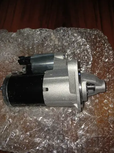 Brand new. Good for Toyota Corolla, Pontiac Vibe and Toyota Matrix, 2003-2008. Check out my other ad...