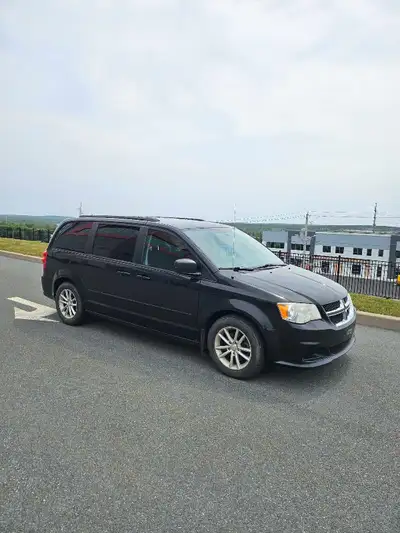 2013 Dodge Grand Caravan 7 Seater Dodge Grand Caravan is a spacious and reliable minivan Private Sal...