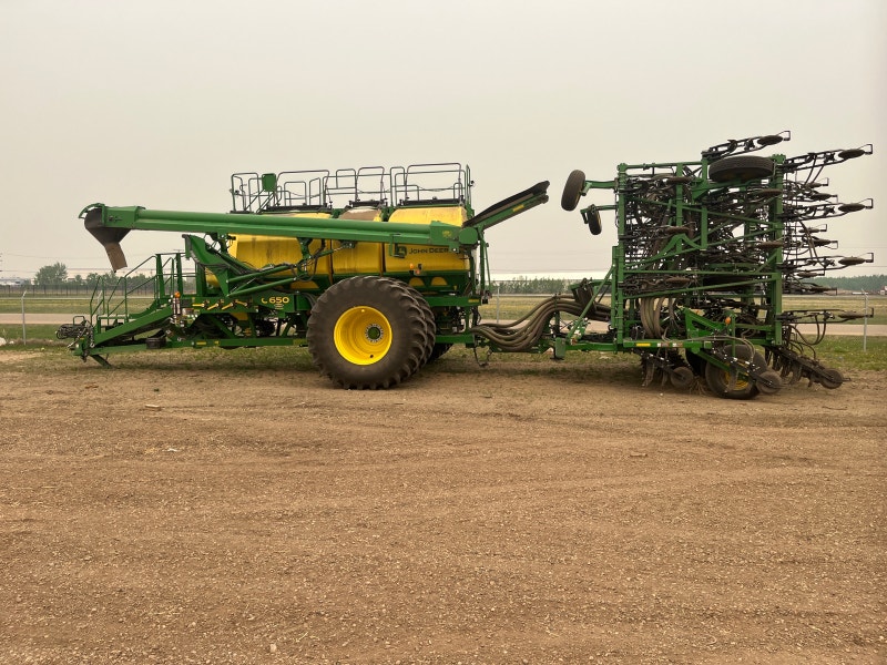 John Deere conserva pac air seeder Farming Equipment Lloydminster Kijiji