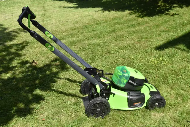 NEW Greenworks Pro 80V Cordless Snow Shovel 12 In in Outdoor Tools & Storage in Stratford - Image 11