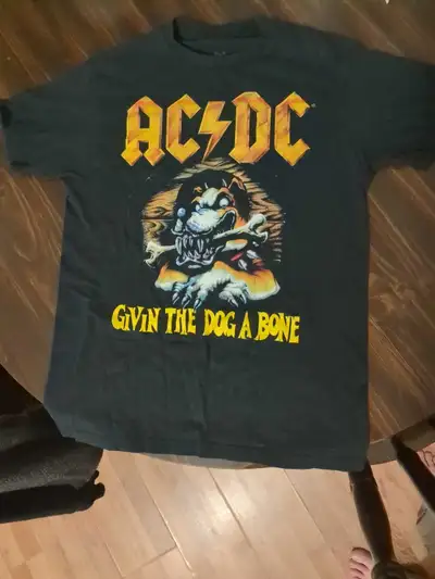 Vintage AC/DC  T-Shirt - GIVIN' THE DOG A BONE, View more