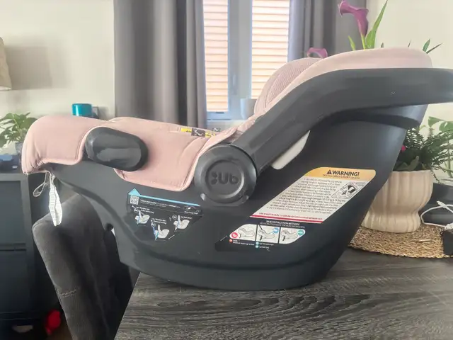 uppababy car seat PINK in Strollers, Carriers & Car Seats in Ottawa - Image 4