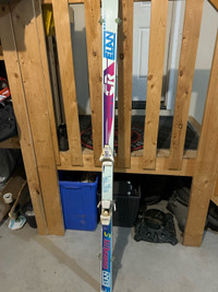 Downhill skiis