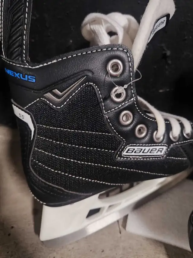 Pre-Season Sale - Kids toddler hockey skates "Bauer Nexus" NE in Hockey in City of Toronto - Image 6