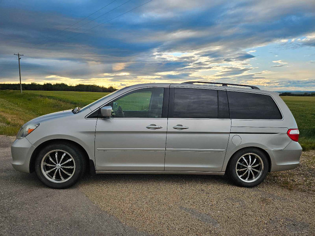 2005 honda odyssey in Cars & Trucks in Grande Prairie