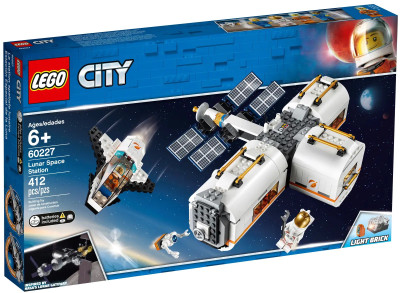 LEGO CITY 60227 LUNAR SPACE STATION ROCKET NEW FACTORY SEALED