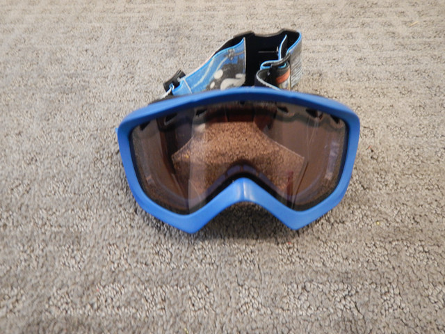 Kids Giro Winter Goggles, $30 in Ski in Saskatoon