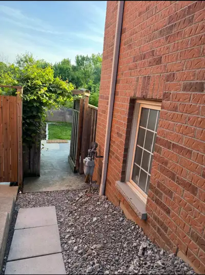 This is a room in a 2 bedroom legal walkout basement apartment. This unit is located in a quiet neig...