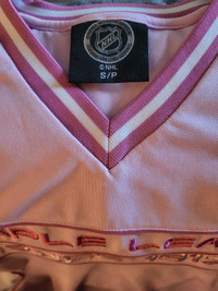 Pink leafs jersey 