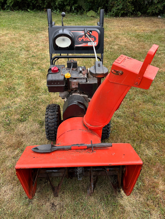 Ariens 27” Snowblower  in Snowblowers in Cornwall