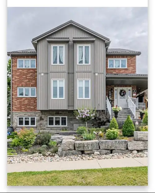 1 bedroom + den 820 Sqft 1 bathroom Balcony Washer, dryer, fridge and stove 1 year lease then month...