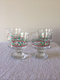 CHRISTMAS THEMED FOOTED DESSERT BOWLS VINTAGE
