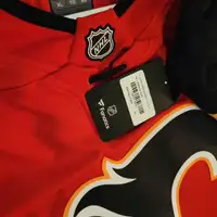 Calgary Flames NWT Home Red jersey