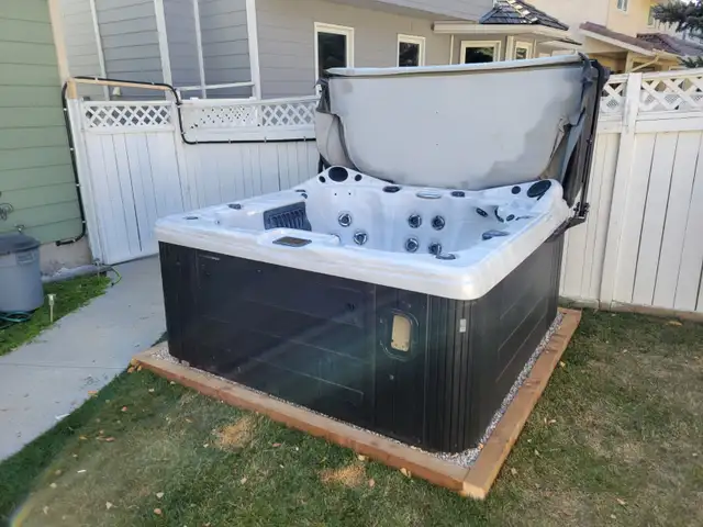 Hot Tub Movers in Moving & Storage in Strathcona County - Image 2
