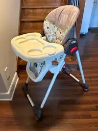 Chaise haute (Baby Trends) High Chair