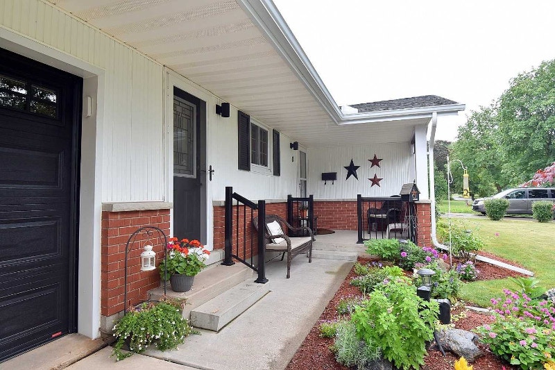 2 Bed + 1 Bath Cheerful Basement Apartment w/ Separate Entrance Long