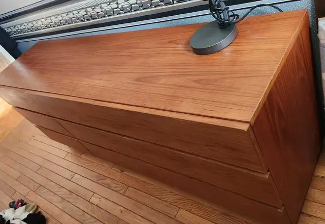 Teak Dresser in Dressers & Wardrobes in City of Toronto - Image 3