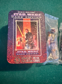 STAR WARS COLLECTABLES 