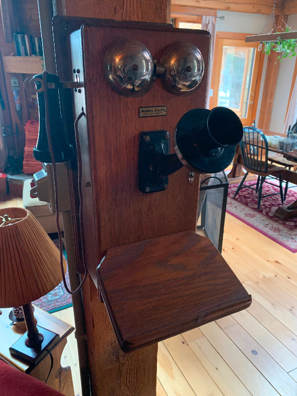 Vintage 1920’s Northern Electric Wall Telephone in Arts & Collectibles in Peterborough
