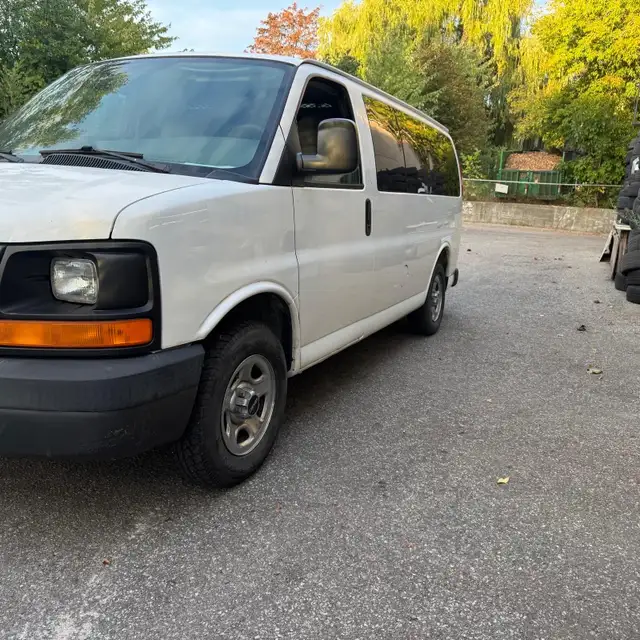 2006 GMC Savana 2500 Cargo