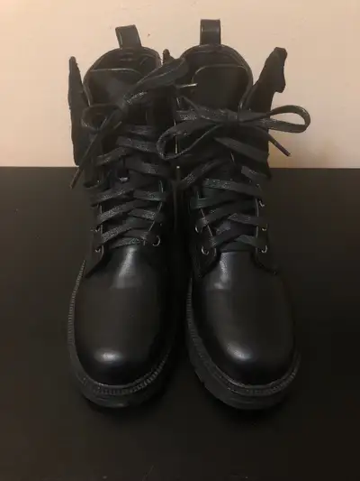 - Selling She&In Women’s boots. - Size: 5-6 - Boots are brand new. Never worn. - Boots are in good c...