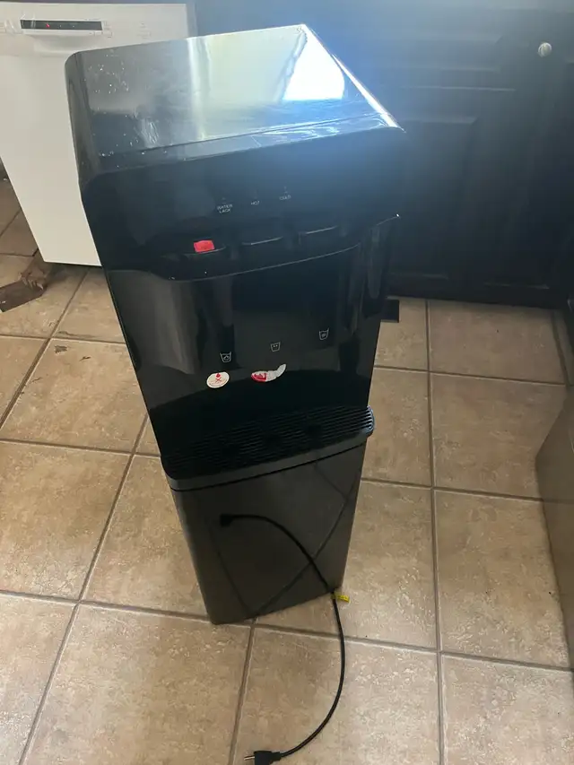 water cooler in Other in Winnipeg - Image 3