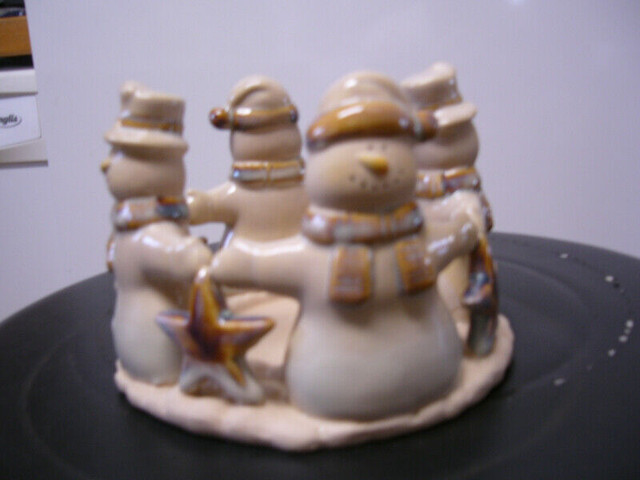 SNOWMEN PILLAR CANDLE HOLDER in Arts & Collectibles in Dartmouth - Image 3