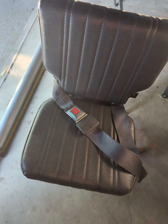 Jumper seat in Cars & Trucks in London