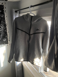 Nike Tech (sweater only)