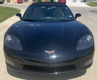 2005 Corvette Convertible - Black on Black - 27000 kms